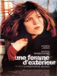 Une femme d’extérieur